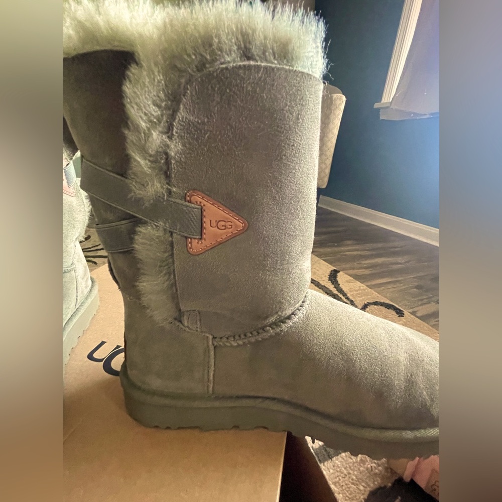 Burnt Olive Bailey Flex UGG boots.